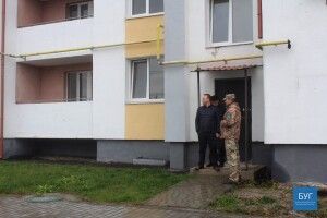 У Володимирі частина військових готується до новосілля