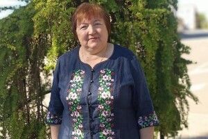 На Волині освітянська родина бажає миру й усіх гараздів Євгенії Карп’як