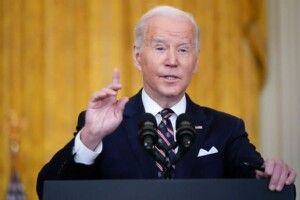 США запровадили санкції проти двох найбільших банків Росії (Деталі)