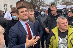 Депутат-ресторатор Тищенко намагався поставити на коліна кандидата у нардепи Шевченка