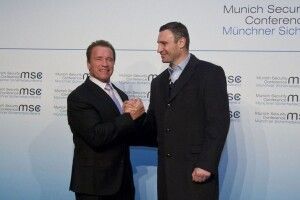 Шварценеггер привітав Кличка з перемогою на виборах (Фото)