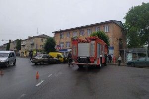 У Горохові зіткнулись три авто: троє людей – у лікарні