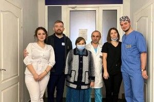 Жінку, якій вперше на Волині пересадили печінку, виписали з лікарні