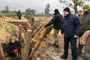 Очільник Рівненщини розповів, коли в області закінчать будувати оборонні рубежі
