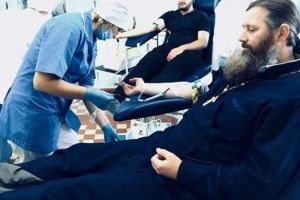 Рівненські священики поділилися своєю кров’ю