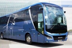 Захист київського «Динамо» тепер буде сама надійність: клуб купив новенький німецький автобус 