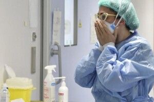 Пік захворюваності на коронавірус в Україні припаде на кінець січня і початок лютого