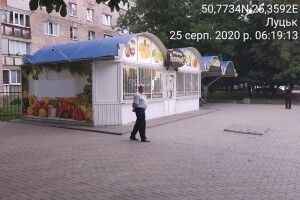 Продавчиня, яка о 6-й ранку продала слабоалкогольний напій, сплатить штраф