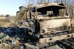 Наші знищили ворожі «КамАЗи» з боєприпасами і провіантом (Фото)