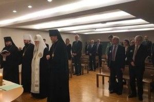 Патріарх Філарет у Європарламенті помолився за єдність української церкви