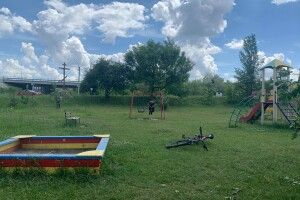 14-річну дівчинку побив батько її подруги: подробиці інциденту на Рівненщині