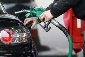 Що заливають у ваші баки: на Волині покарали торговців неякісним пальним