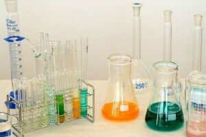 Щоб приховати виробництво смертельного «Новачка» знищують приміщення?