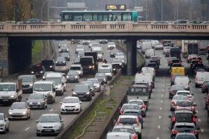 У Парижі страйкарі повертаються до роботи: мережа громадського транспорту цього тижня запрацює у нормальному режимі