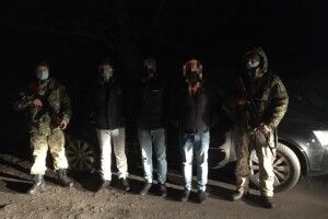 Біля кордону з Польщею затримали автомобіль з іранцями