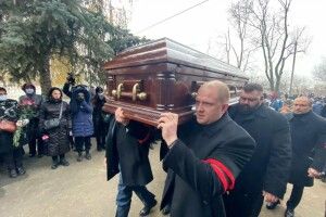 На похороні Кернеса запустили феєрверк