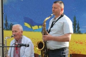 На день народження Горохова його міський голова перед усією громадою зіграв на саксофоні (Фоторепортаж, відео)