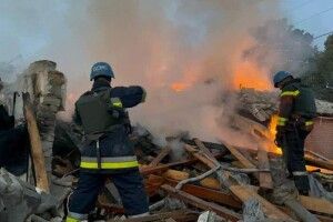 росіяни вдарили ракетами по Запоріжжю: зруйновано приватний сектор (Фото)