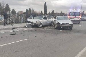 На Волині п’яний водій в’їхав в автівку 