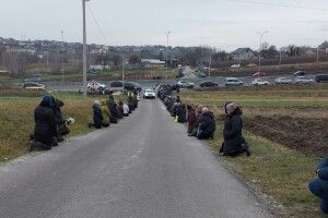 Схиляємо голови: біля Рівного попрощалися з молодшим сержантом (Фото)