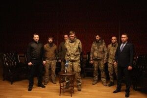 5 командирів «Азову» та ще 210 полонених обміняли на медведчука: усе, що відомо (Відео)