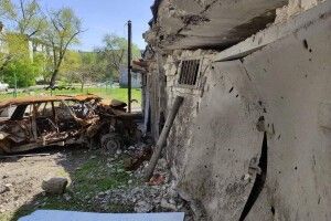 У місті на Луганщині окупанти знищили за добу 13 будинків (Фото)