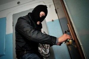 У місті шахтарів поліцейські злапали двох злодіїв