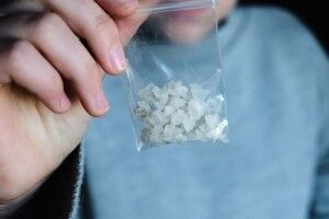 У Володимирському районі затримали молодика, який збував «дурман»