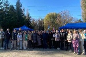 У Луцьку молодь та громада об'єдналися для підтримки захисників