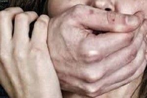 Юну дівчину гвалтували волинянин та коломиєць та ще й відео знімали (відео)