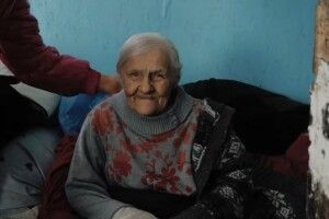 У самотньої баби Ганни з Волині тепер є своя сонячна станція