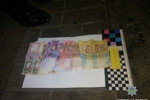 Рівненський грабіжник-рецидивіст запхав у труси всі 1275 поцуплених гривень
