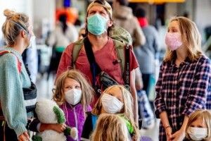 «Домашній арешт» для невакцинованих: Європа готує нові карантинні обмеження