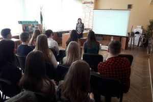 Читачі луцької бібліотеки доторкнулися до «Чистого променя Лесиного слова»