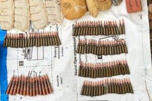 СБУ знайшла схрон зброї на Рівненщині. Підозрюють, що привезли з ООС
