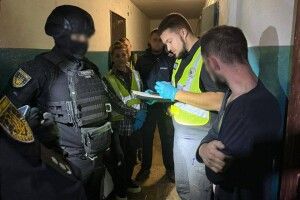 Заманив музикою: у Києві затримали кривдника 7-річної дівчинки