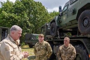 Петро Порошенко: «Статус учасника бойових дій воїни мають отримувати автоматично»