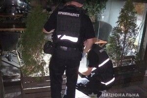 Невідомий із вогнепальної зброї стріляв у студентів