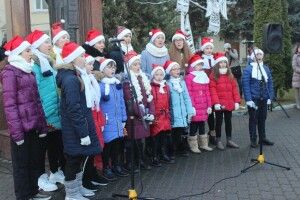 Біля пам’ятника покровителя Луцька відбулася акція «Миколай пам’ятає про всіх»
