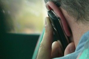Шахрай видурював у людей гроші за «оформлення» документів для виїзду в Польщу