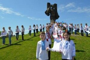 24 серпня у Ковелі – флешмоб «Вишиваний рушник Кобзареві»