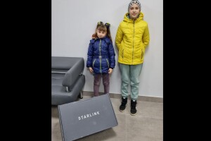 На Волині доньки полеглого на війні Героя віддали свої заощадження на Starlink для військових