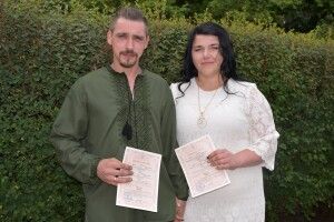 Військовий з Волині побрався зі своєю коханою