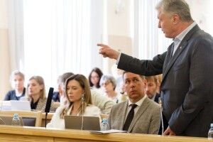 Документи для санкцій проти мене фальсифікували після рішення РНБО – Порошенко