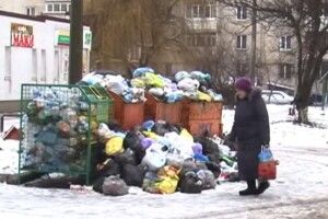 Сміттєві перипетії у спальному мікрорайоні Луцька (відео)