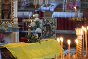 У Володимирі попрощались із полеглим Героєм Олександром Семенчуком (Фото)