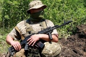 Доба в ООС: 11 ворожих обстрілів, загинув український захисник, ще одного поранено