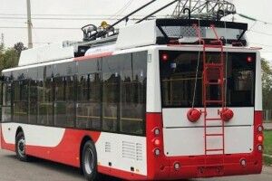 Стало відомо, як їздитиме транспорт у Провідну неділю в Луцьку (Графіки)