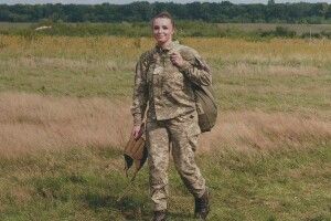 «Вона ще при житті це заслужила»: рідні загиблої медикині з Рівненщини просять присвоїти їй звання Героя України