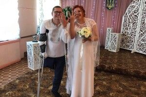 Він втратив праві руку і ногу на війні  у День незалежності України, а на минулих вихідних одружився